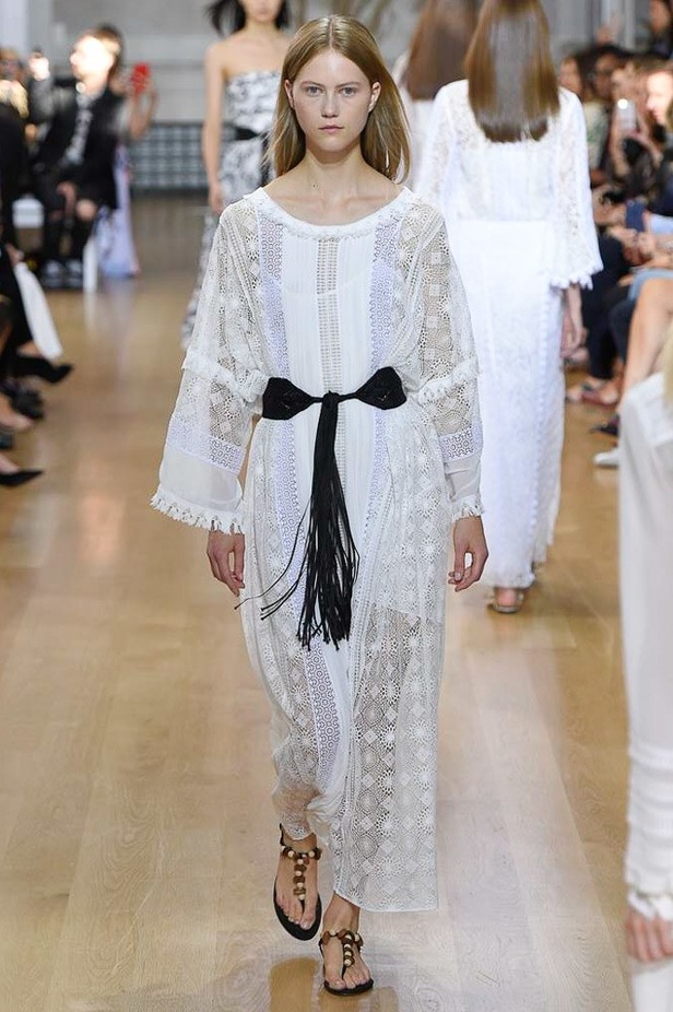 مجموعة اوسكار دي لا رنتا لموسم ربيع وصيف 2017