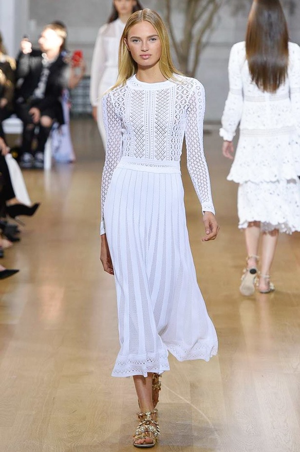 مجموعة اوسكار دي لا رنتا لموسم ربيع وصيف 2017