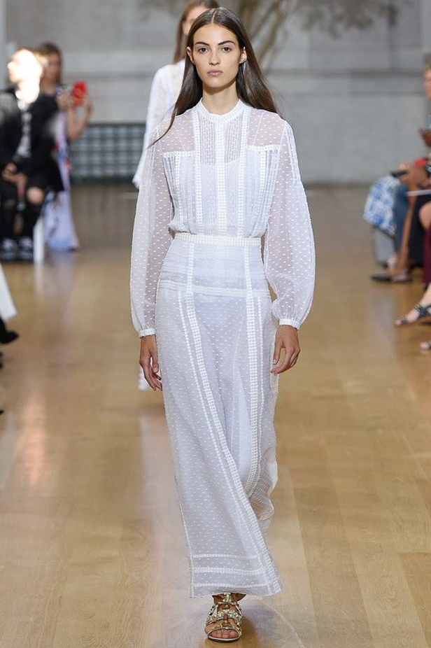 مجموعة اوسكار دي لا رنتا لموسم ربيع وصيف 2017