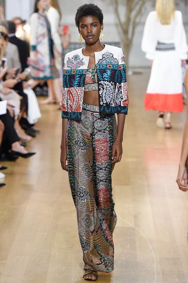 مجموعة اوسكار دي لا رنتا لموسم ربيع وصيف 2017