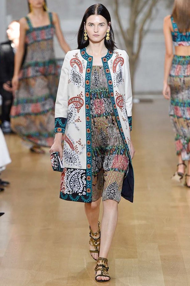 مجموعة اوسكار دي لا رنتا لموسم ربيع وصيف 2017