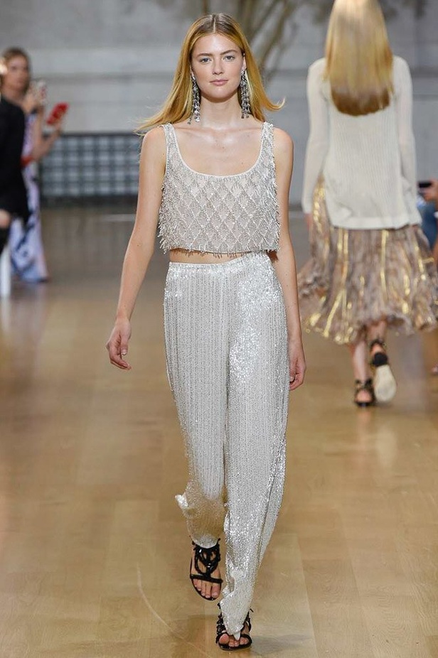 مجموعة اوسكار دي لا رنتا لموسم ربيع وصيف 2017