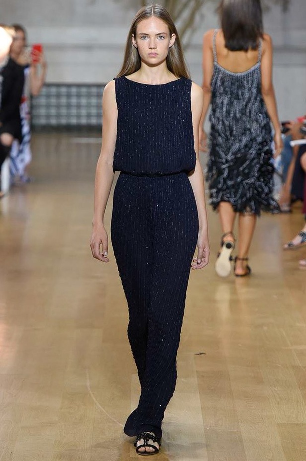 مجموعة اوسكار دي لا رنتا لموسم ربيع وصيف 2017