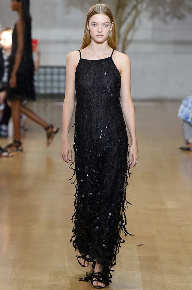 مجموعة اوسكار دي لا رنتا لموسم ربيع وصيف 2017