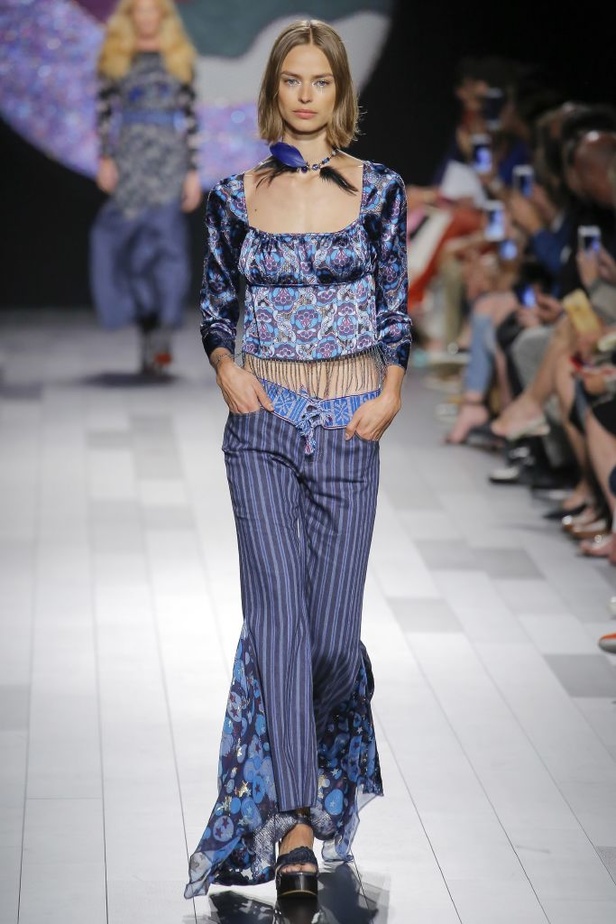 مجموعة Anna Sui لربيع وصيف 2018