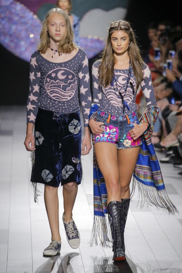 مجموعة Anna Sui لربيع وصيف 2018