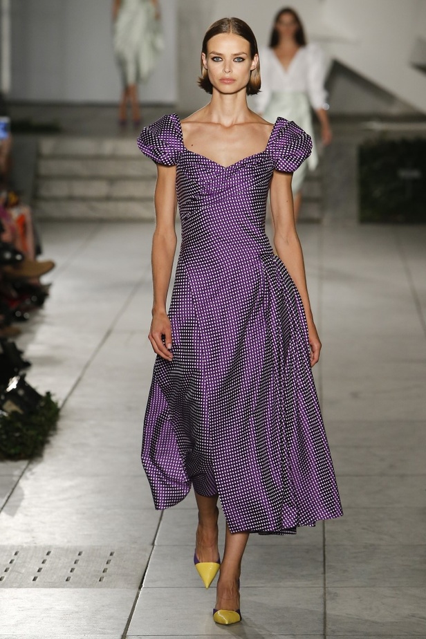 مجموعة كارولينا هيريرا لموسم ربيع وصيف 2018