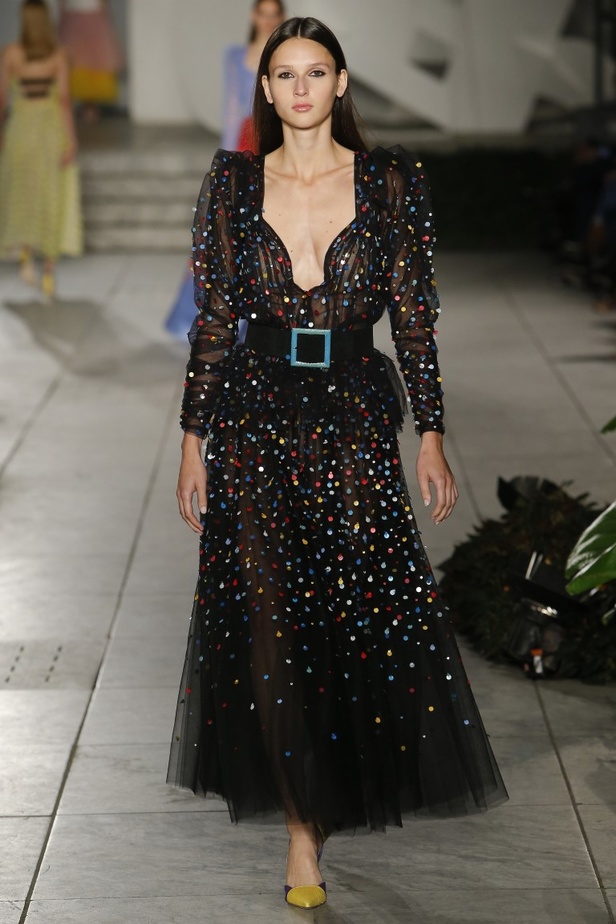 مجموعة كارولينا هيريرا لموسم ربيع وصيف 2018