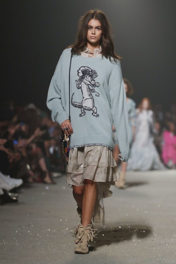 عرض ازياء كوتش لموسم ربيع وصيف 2019