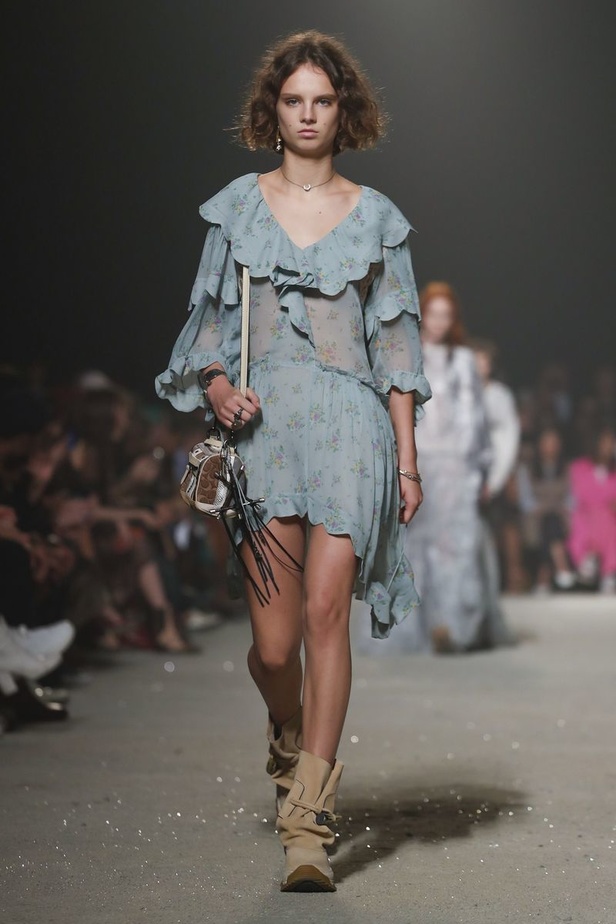 عرض ازياء كوتش لموسم ربيع وصيف 2019