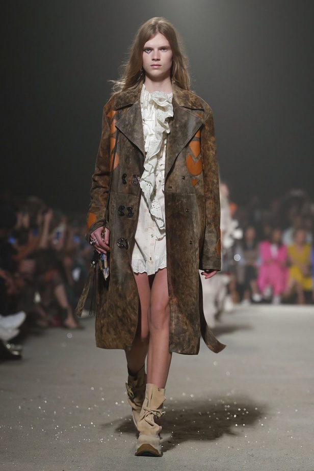 عرض ازياء كوتش لموسم ربيع وصيف 2019