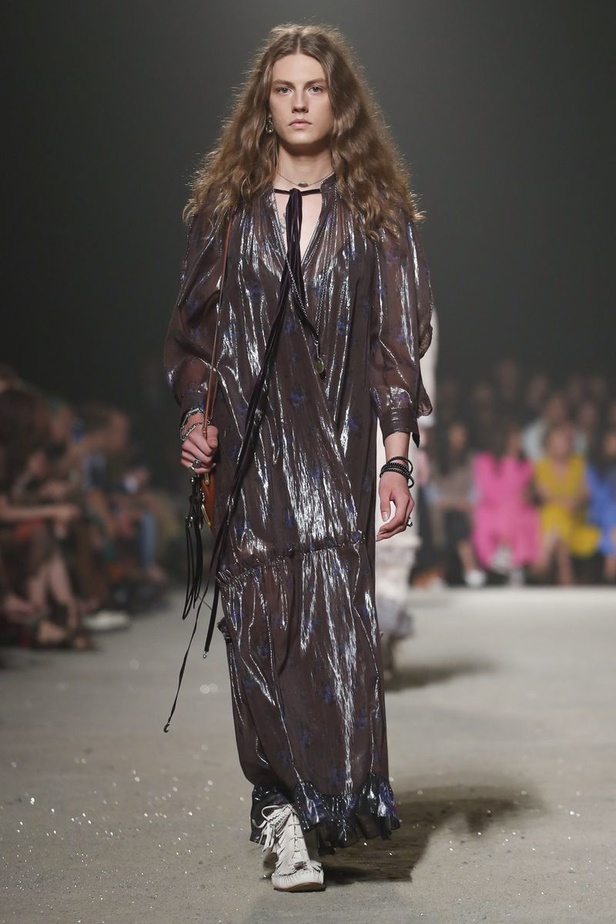 عرض ازياء كوتش لموسم ربيع وصيف 2019