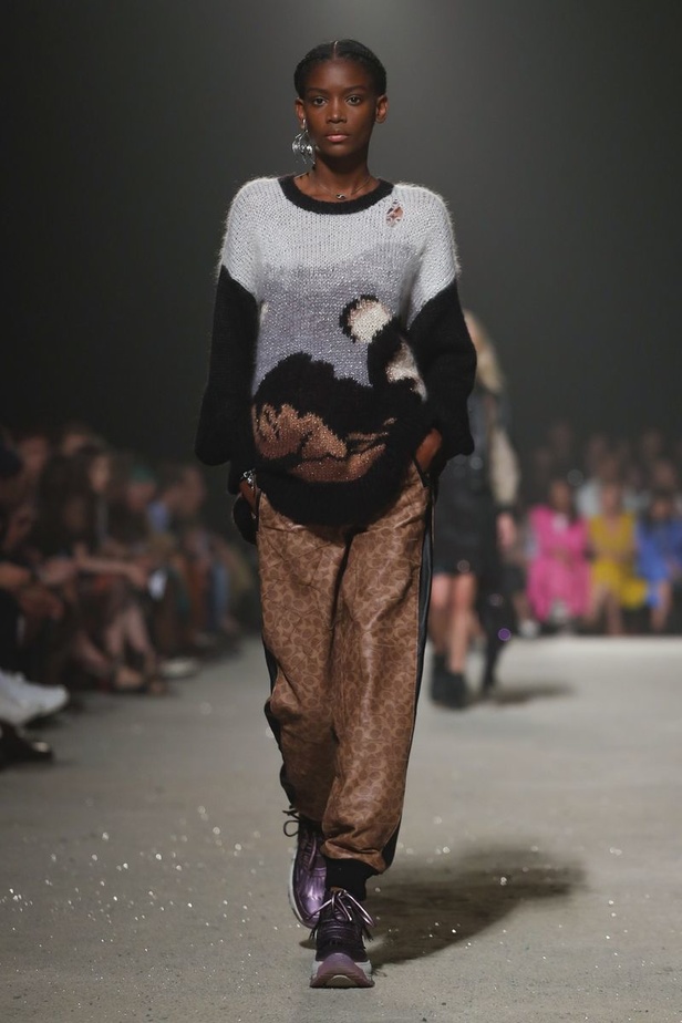 عرض ازياء كوتش لموسم ربيع وصيف 2019