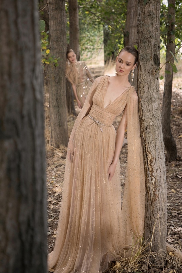 مجموعة ايلي صعب للهوت كوتور خريف وشتاء 2020 بعنوان بيروت نبع الحياة