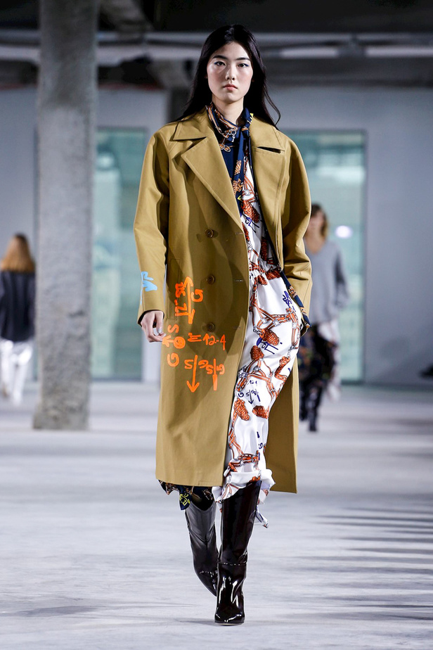 عرض أزياء تيبي لموسم خريف وشتاء 2018