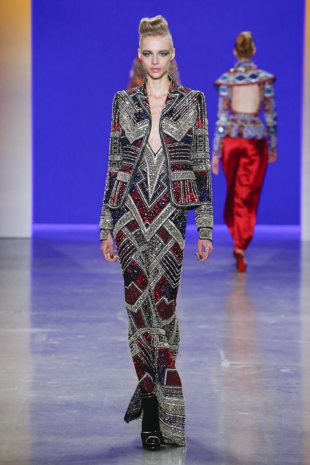 عرض أزياء Naeem Khan لخريف وشتاء ٢٠١٩ !