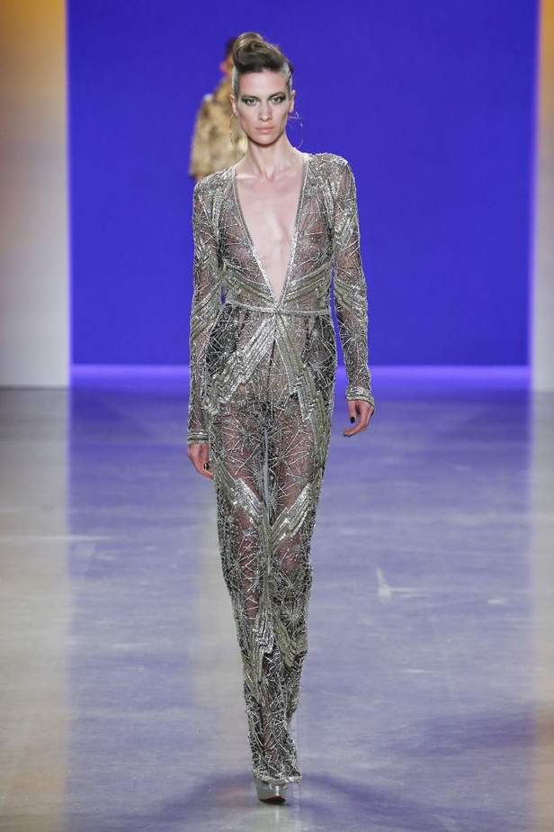 عرض أزياء Naeem Khan لخريف وشتاء ٢٠١٩ !