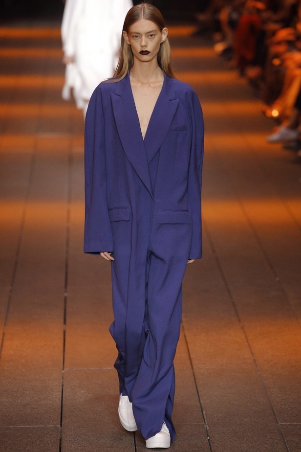 مجموعة DKNY لربيع وصيف 2017..