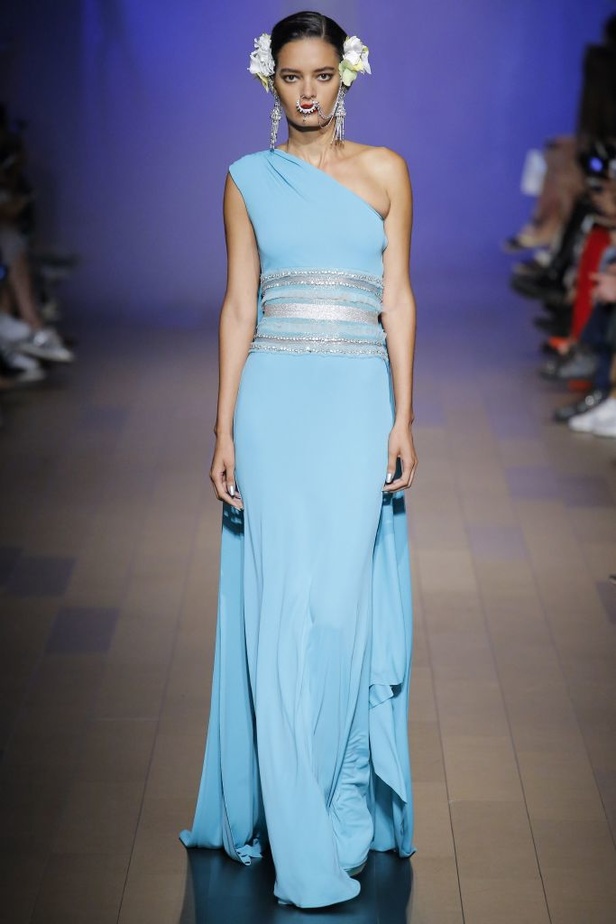 مجموعة نعيم خان Naeem Khan لربيع وصيف 2018