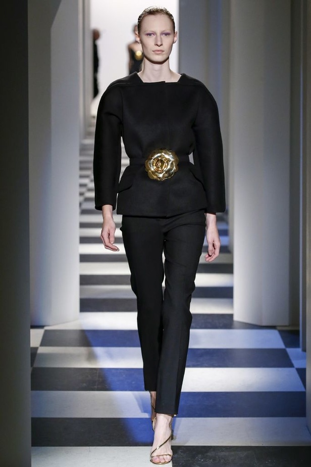 مجموعة اوسكار دي لارنتا لخريف 2017