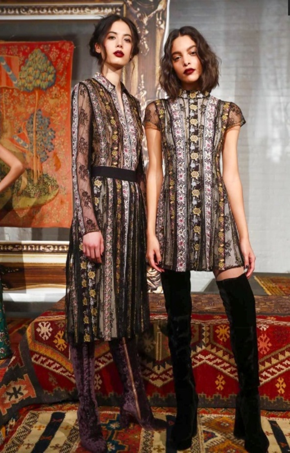 أزياء متعددة الألوان من أليس أند أوليفيا لخريف وشتاء 2017