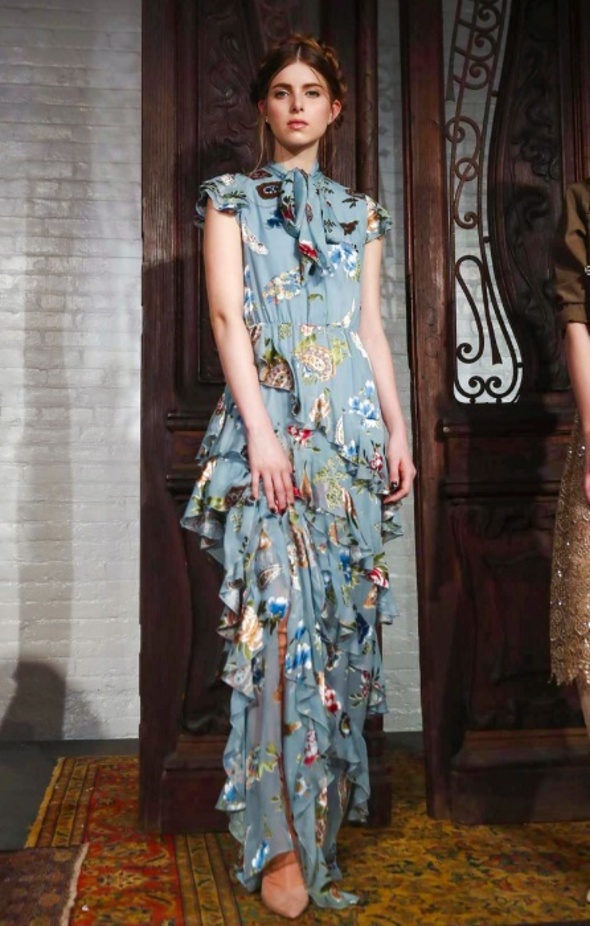 أزياء متعددة الألوان من أليس أند أوليفيا لخريف وشتاء 2017