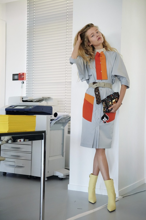 صور تصاميم عرض ازياء دار لويس فيتون لمجموعة كروز 2021