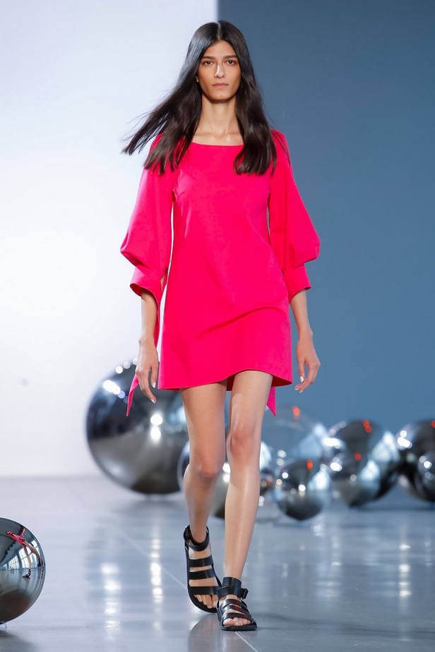 عرض أزياء نون باي نور لموسم ربيع وصيف 2020