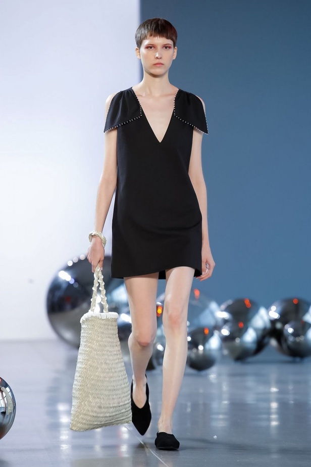 عرض أزياء نون باي نور لموسم ربيع وصيف 2020