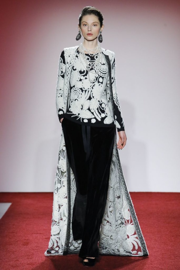 عرض أزياء نعيم خان لخريف وشتاء 2017