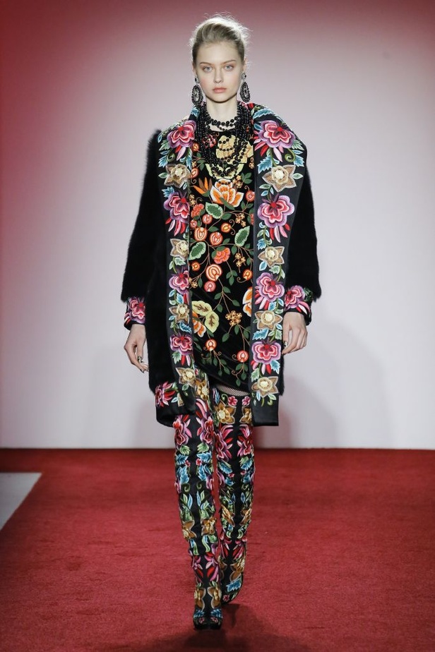 عرض أزياء نعيم خان لخريف وشتاء 2017