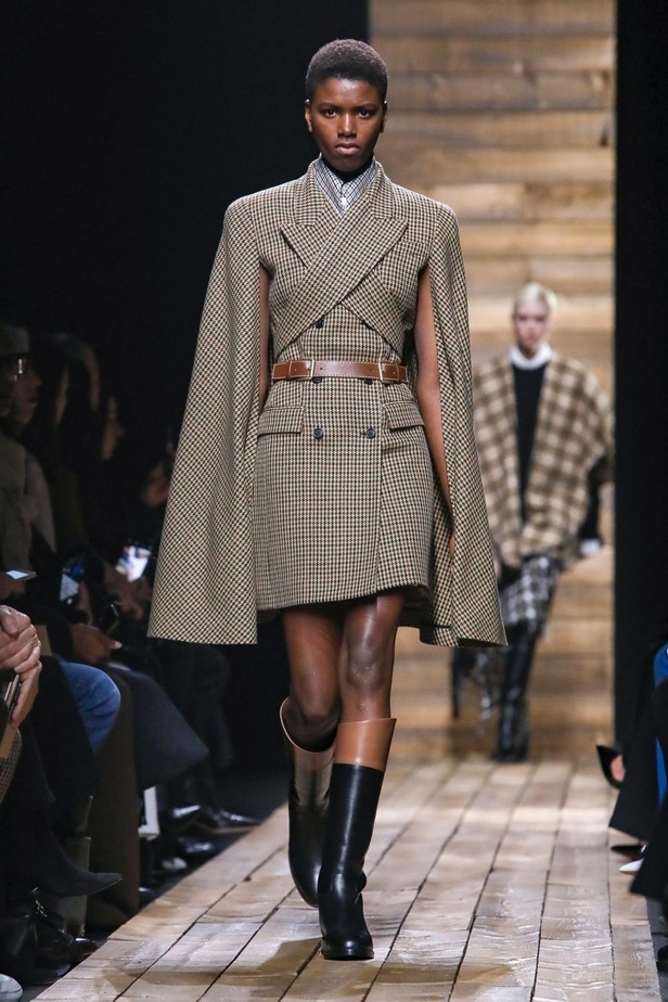  ازياء MICHAEL KORS لخريف وشتاء 2020-2021 خلال اسبوع الموضة في نيويورك 