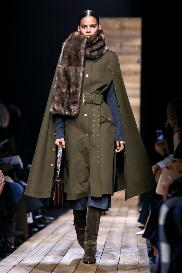  ازياء MICHAEL KORS لخريف وشتاء 2020-2021 خلال اسبوع الموضة في نيويورك 
