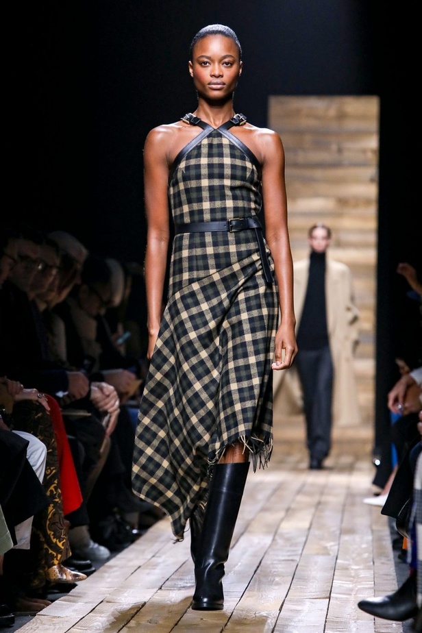  ازياء MICHAEL KORS لخريف وشتاء 2020-2021 خلال اسبوع الموضة في نيويورك 