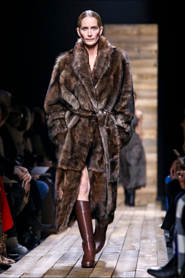  ازياء MICHAEL KORS لخريف وشتاء 2020-2021 خلال اسبوع الموضة في نيويورك 