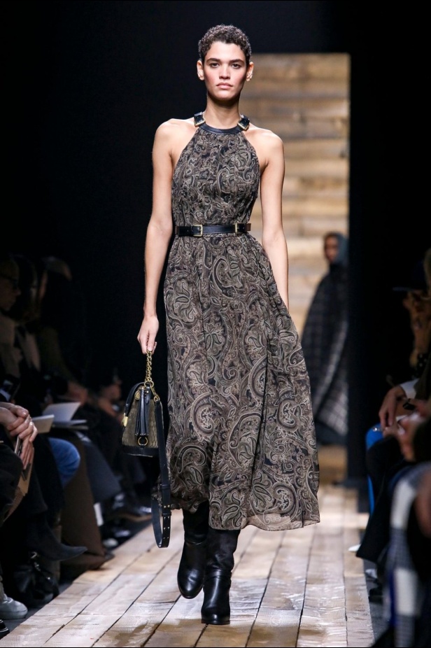  ازياء MICHAEL KORS لخريف وشتاء 2020-2021 خلال اسبوع الموضة في نيويورك 