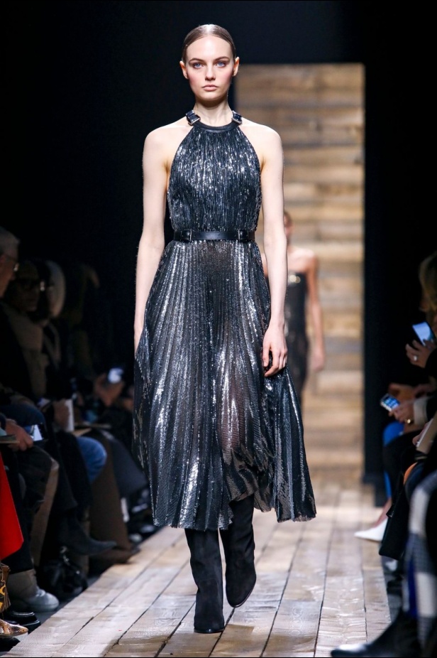  ازياء MICHAEL KORS لخريف وشتاء 2020-2021 خلال اسبوع الموضة في نيويورك 