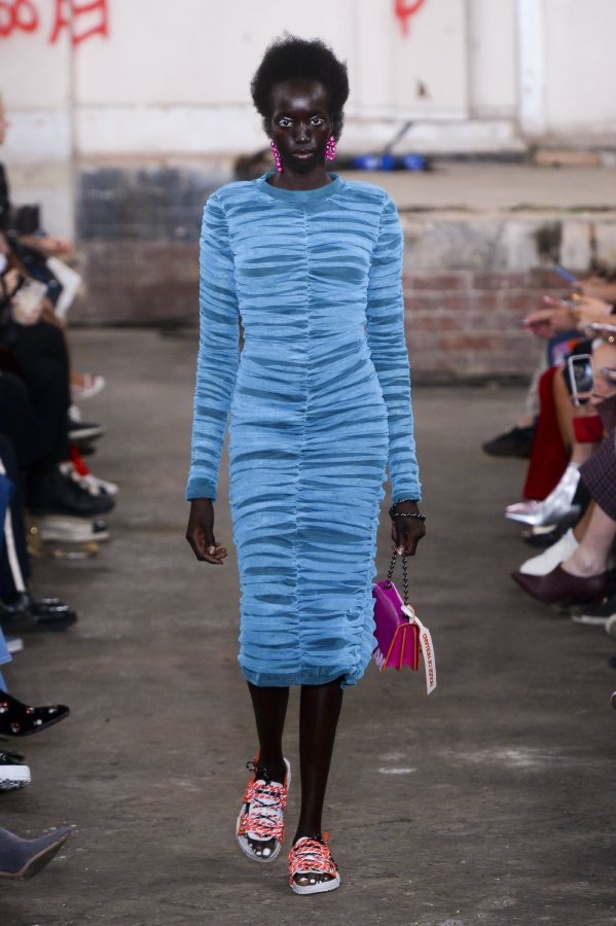 عرض أزياء House Of Holland لربيع ٢٠١٩ !