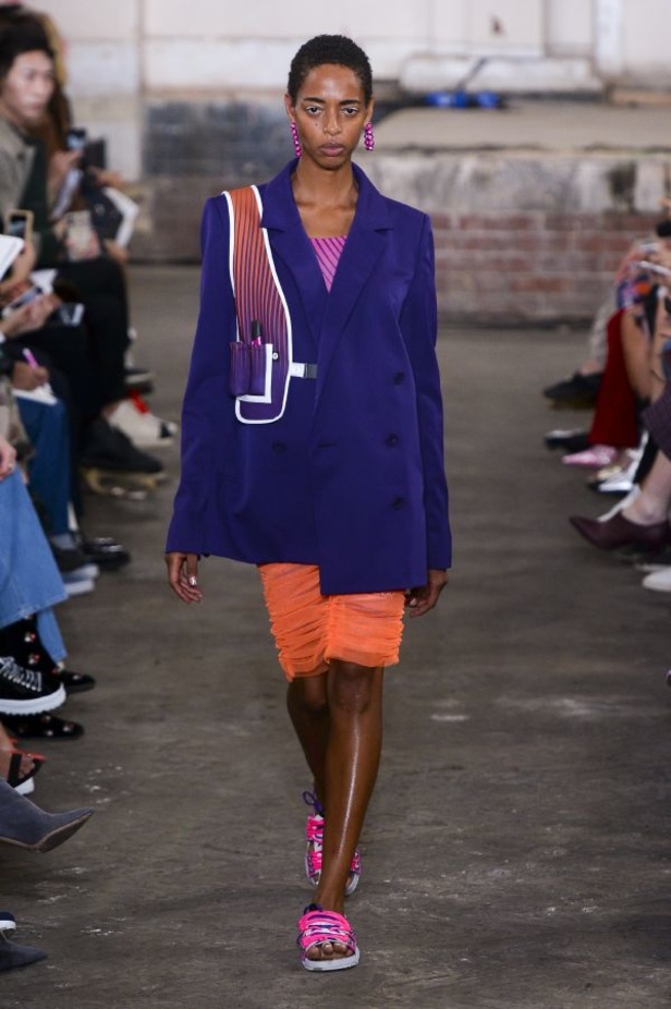 عرض أزياء House Of Holland لربيع ٢٠١٩ !