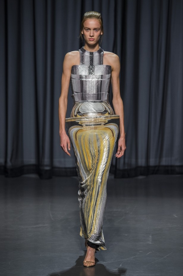 مجموعة Mary Katrantzou لربيع وصيف 2019