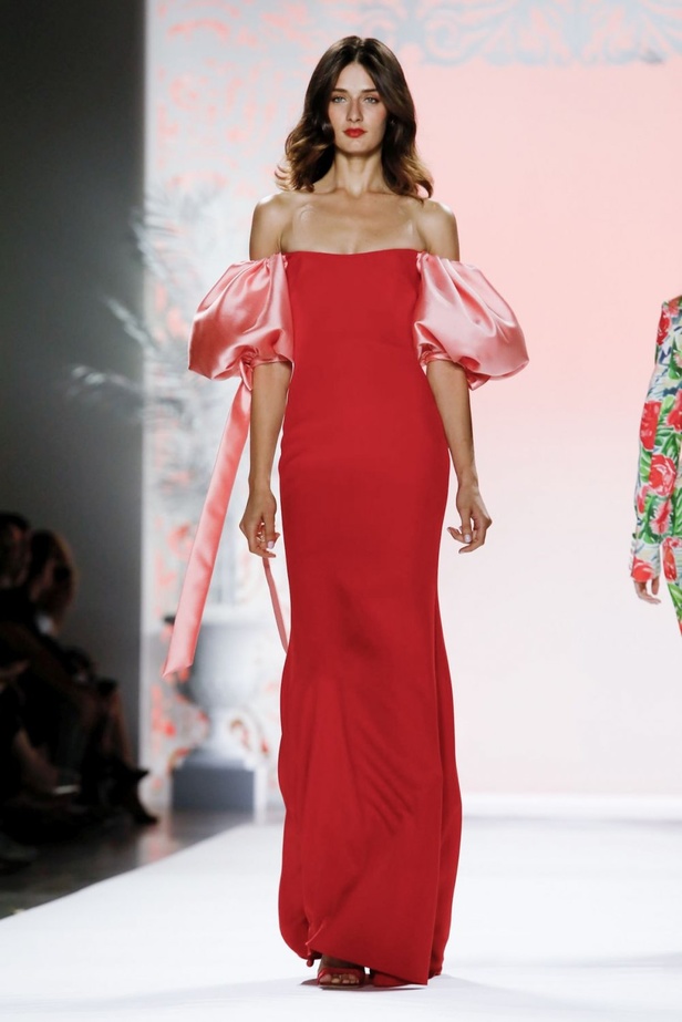 اسبوع الموضة في نيويورك 2019 عرض مجموعة  badgley mischka ربيع وصيف 2020