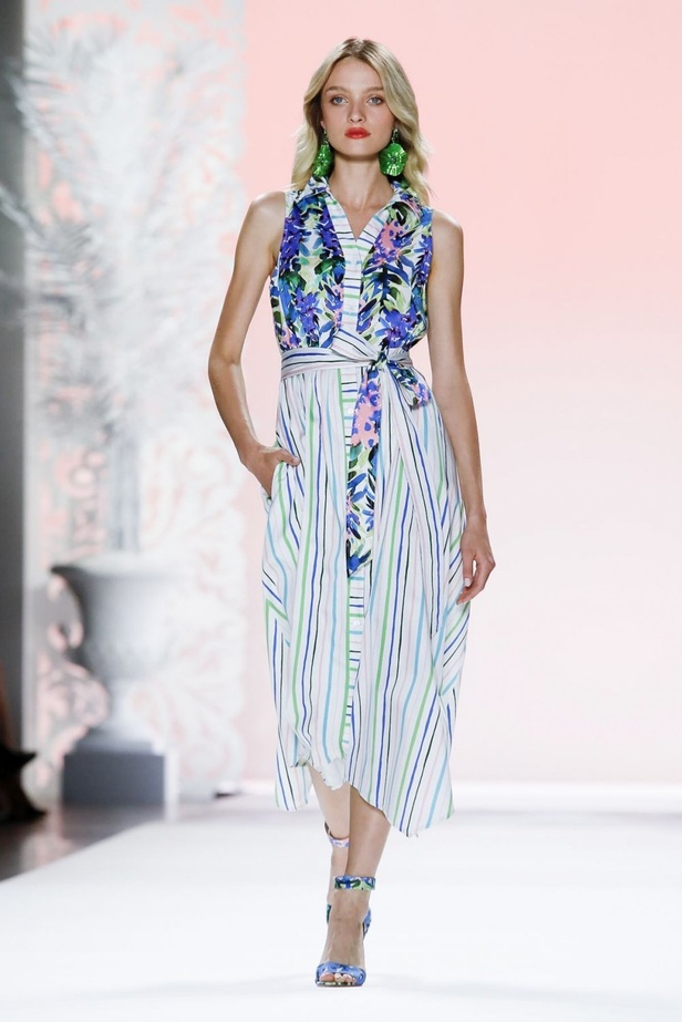 اسبوع الموضة في نيويورك 2019 عرض مجموعة  badgley mischka ربيع وصيف 2020