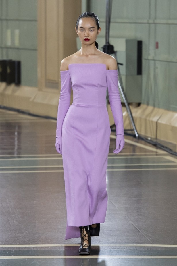 اسبوع الموضة في لندن 2019 مجموعة إميليا ويكستيد للملابس الجاهزة موضة ربيع وصيف 2020