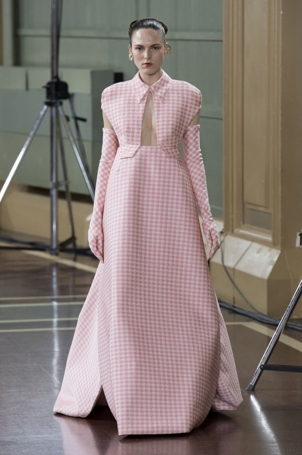 اسبوع الموضة في لندن 2019 مجموعة إميليا ويكستيد للملابس الجاهزة موضة ربيع وصيف 2020