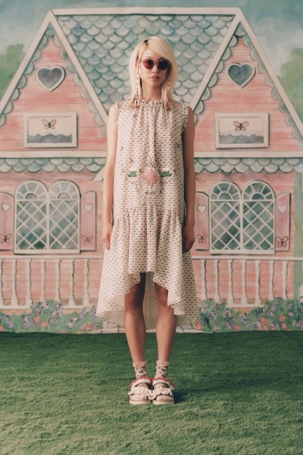 عرض ازياء Anna Sui لموسم ربيع وصيف 2021