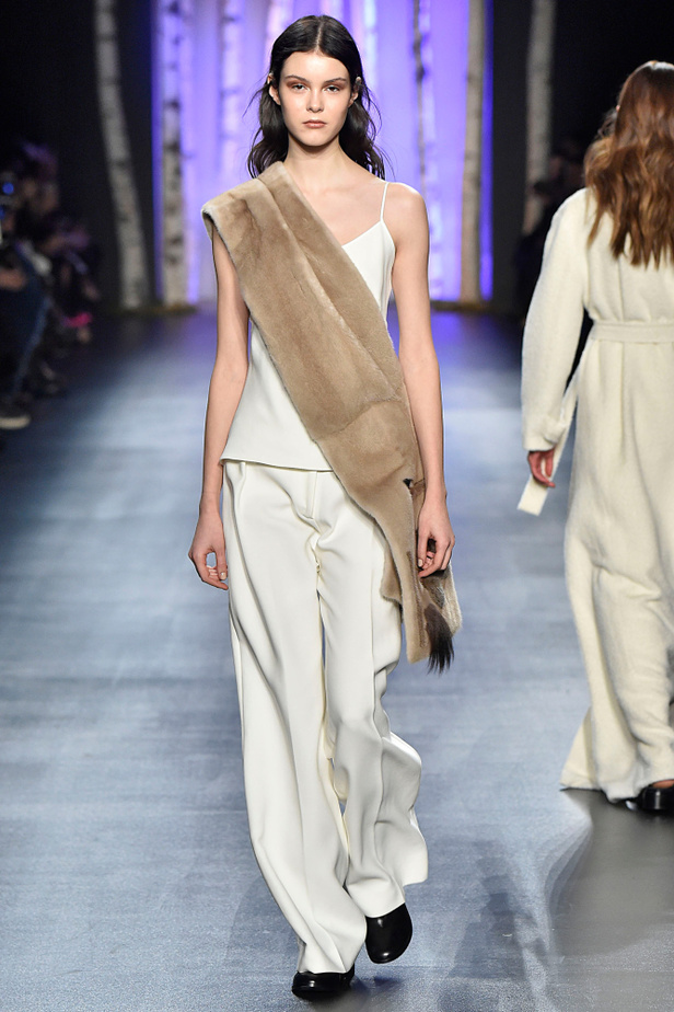 Noon By Noor مجموعة هادئة تتمناها كل امرأة