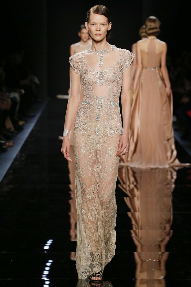 مجموعة خيالية وحالمة من ريم عكرا لشتاء 2016