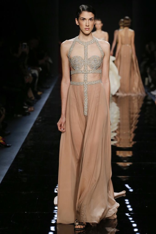 مجموعة خيالية وحالمة من ريم عكرا لشتاء 2016