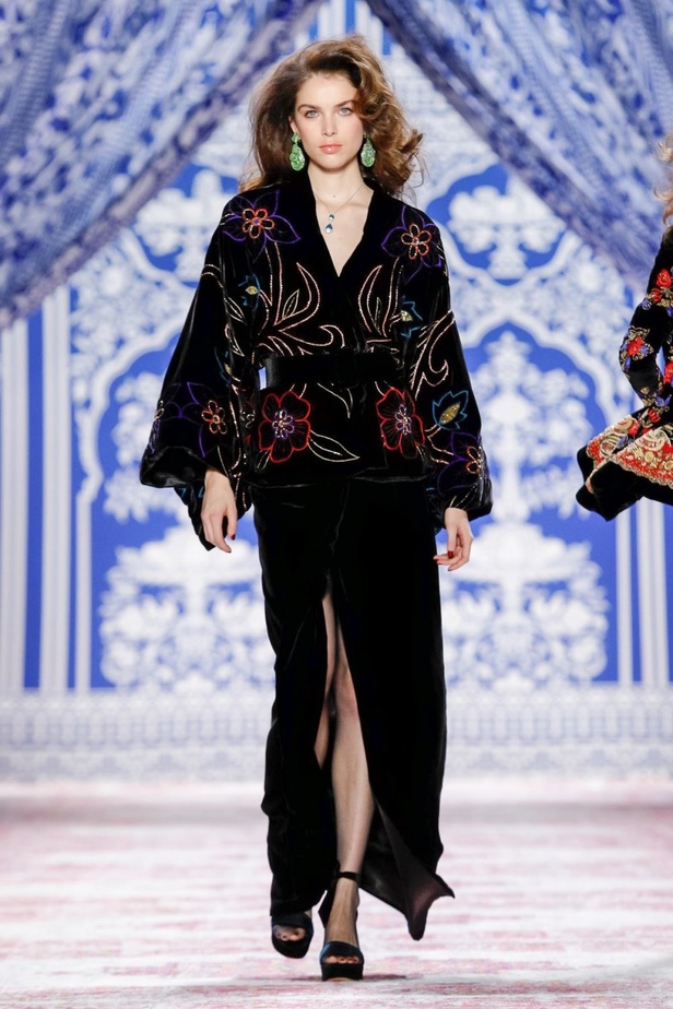 عرض أزياء نعيم خان لخريف وشتاء 2019‏