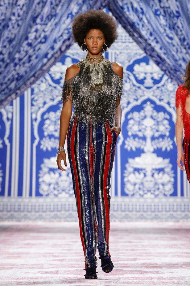 عرض أزياء نعيم خان لخريف وشتاء 2019‏